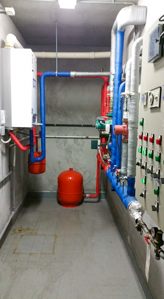 Creazione centrale termica con caldaia a condensazione FONTECAL 4